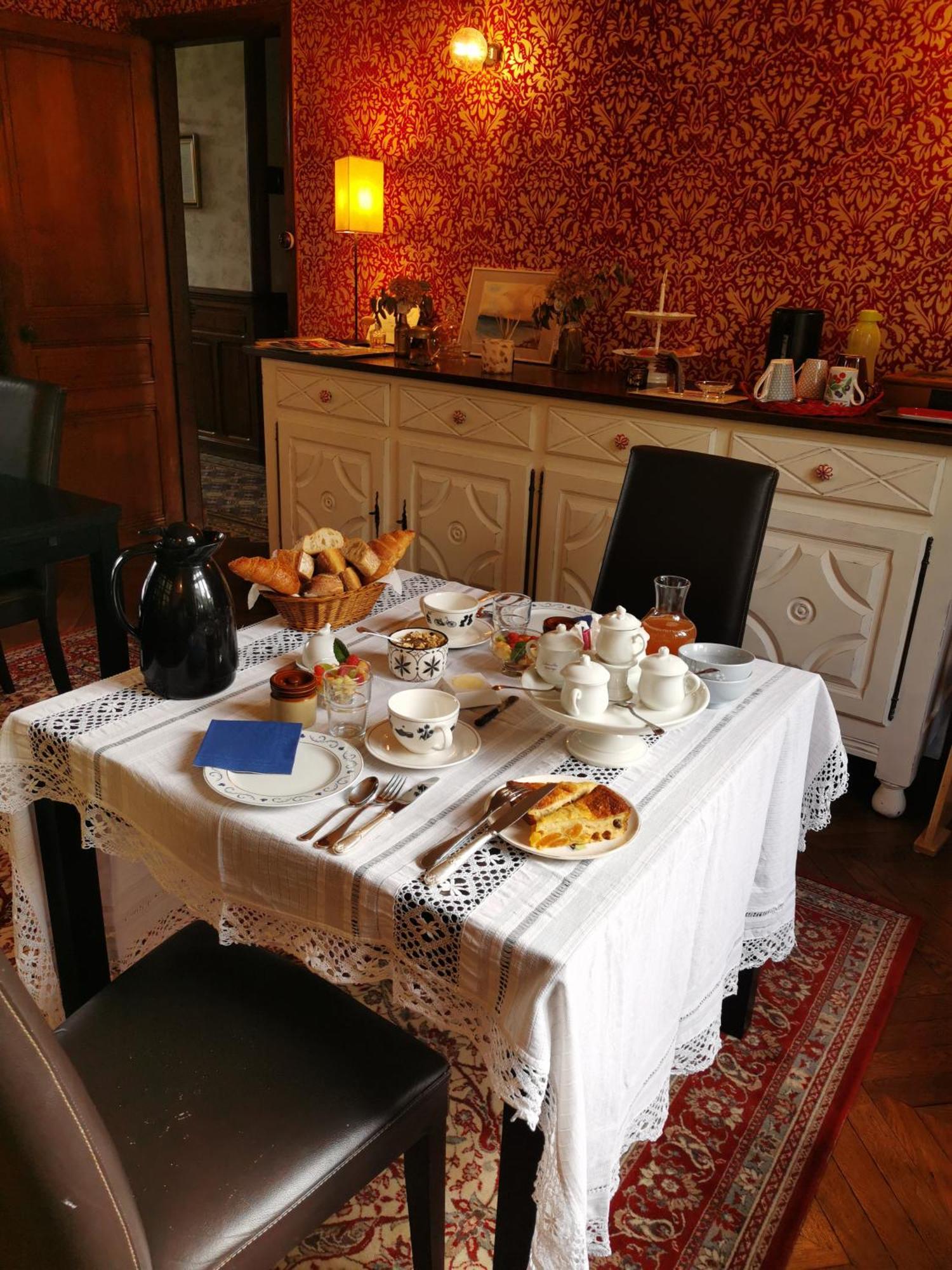 La Garenne Bed and Breakfast Bricquebec Exteriör bild