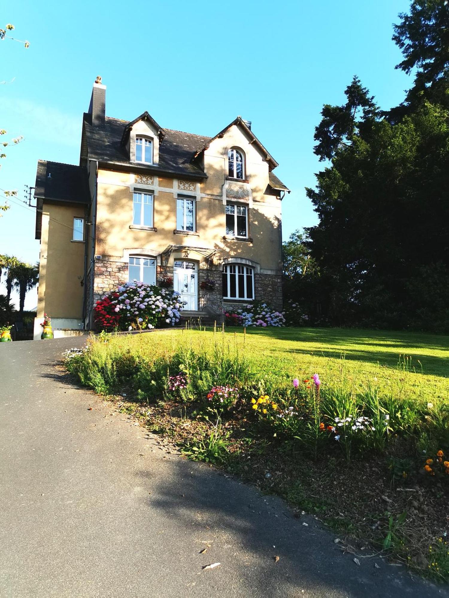 La Garenne Bed and Breakfast Bricquebec Exteriör bild